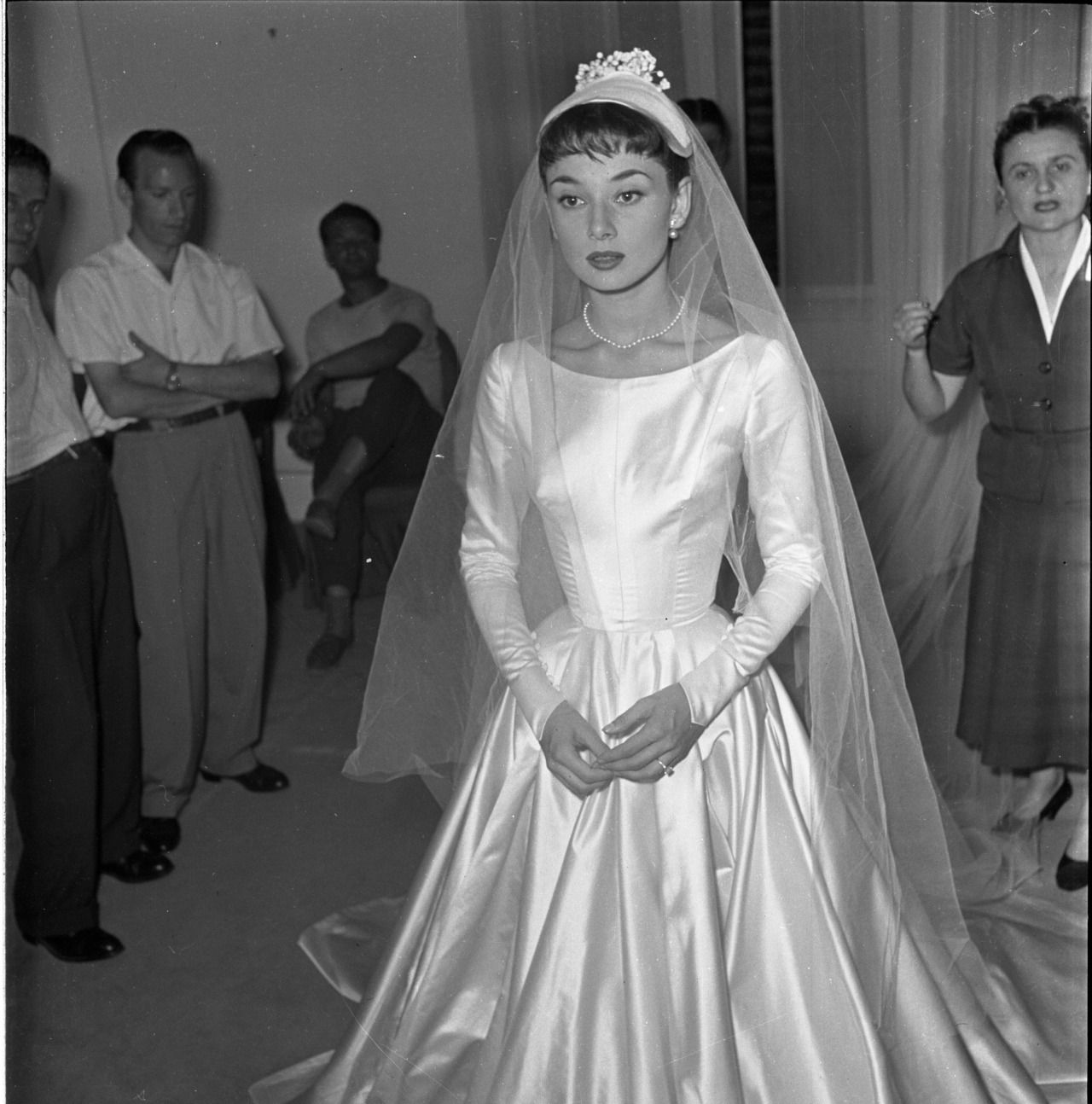 Wedding Veil Traditions and Q&A
