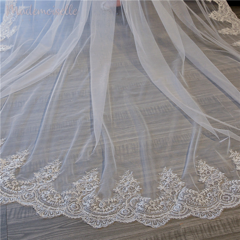 Daffodil Veil
