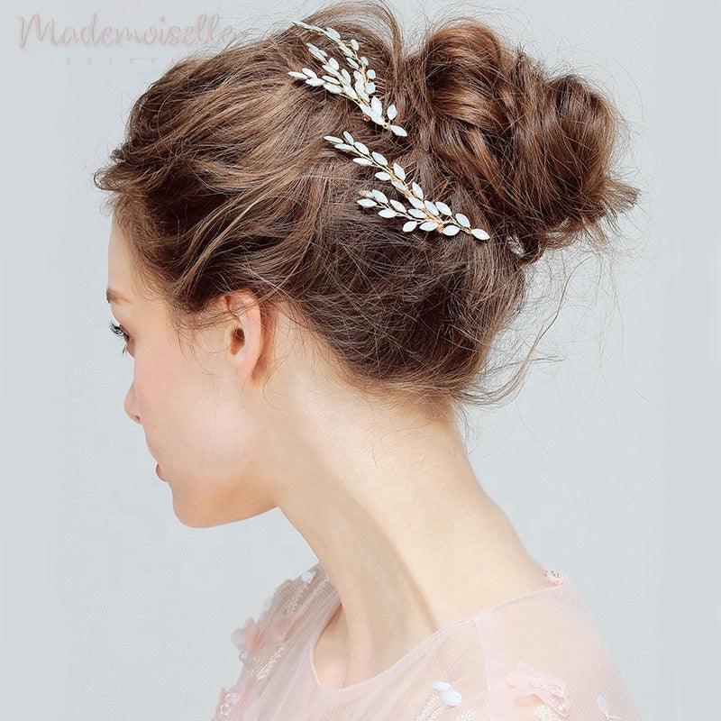 Snow White Crystal Comb (Set of 2)